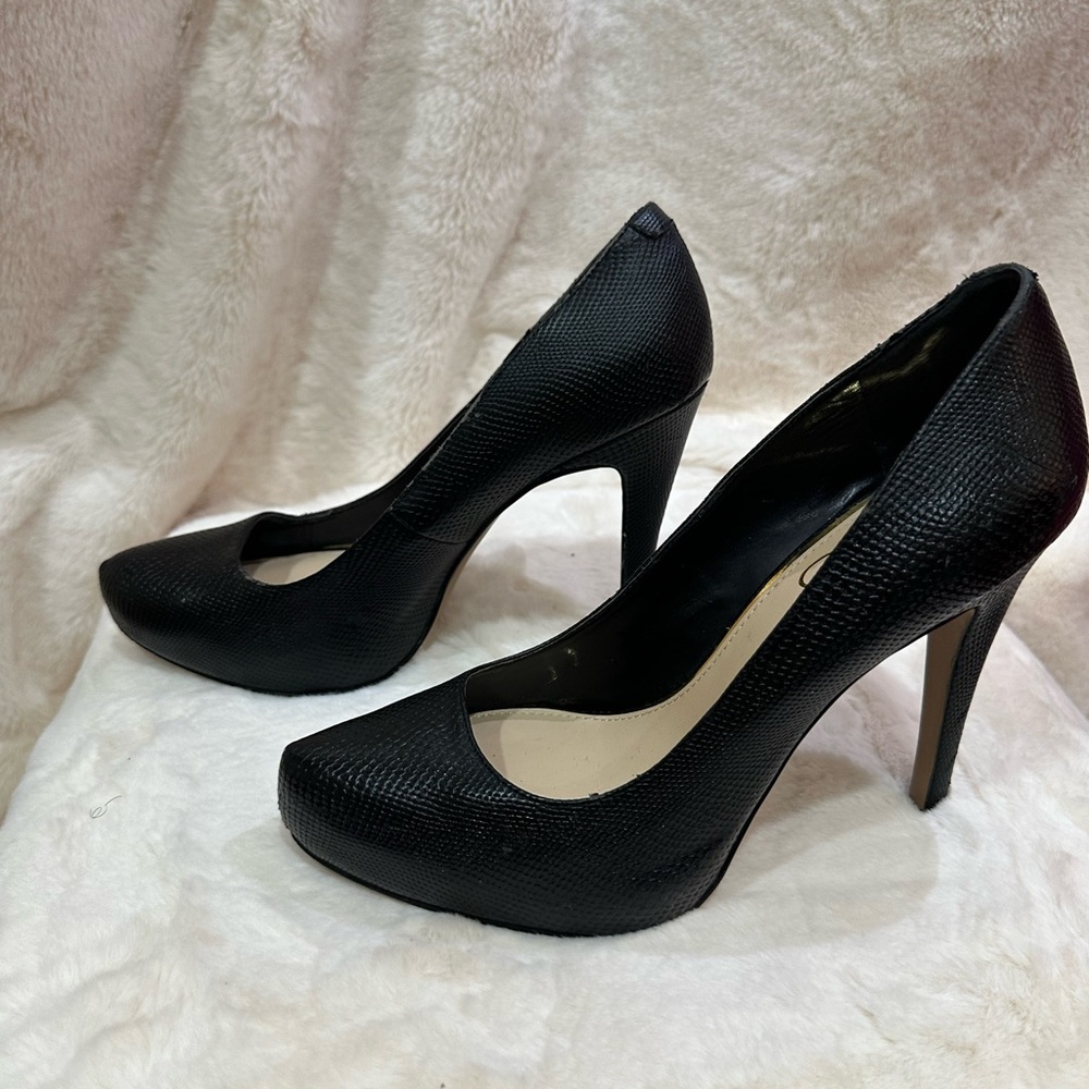 Jessica Simpson Black Textured Heels